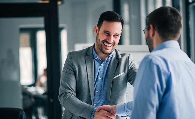 Dostopni že na 43 lokacijah z 72 osebnimi bančniki