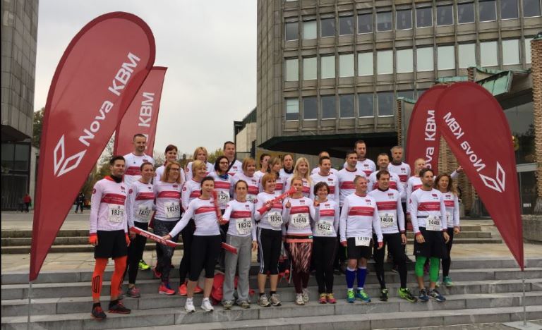 Ekipa Nove KBM ena najštevilčnejših na letošnjem Ljubljanskem maratonu tekla za dober namen Ekipa Nove KBM ena najštevilčnejših na letošnjem Ljubljanskem maratonu tekla za dober namen