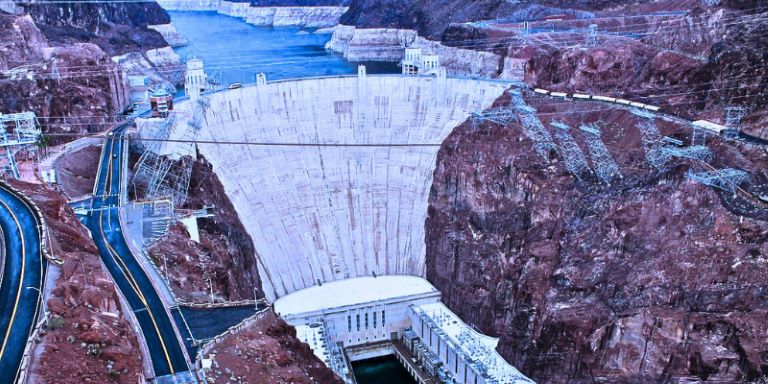 Kam pelje trgovinski konflikt ZDA in Kitajske?